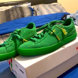 Puma x haribo “jolly green” gummies collab 💚🧸